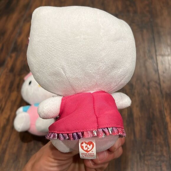 Ty Beanie Baby-HELLO KITTY I LOVE NY 6" Stuffed Plush NWT Mint and Easter bunny - Picture 6 of 10